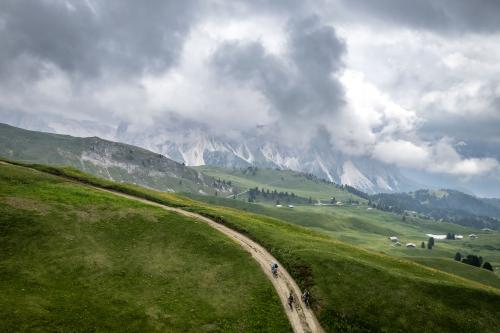 Sellaronda et plus - VTT dans la vallée de Gröden en Tyrol du Sud