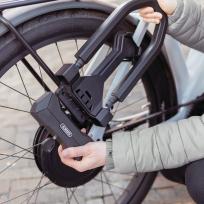 Zapobieganie kradzieży roweru: Droga do właściwej blokady rowerowej wspierana przez ABUS