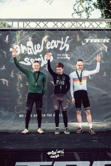 Končna postaja gramoz: Santa Vall Gravel Race 2025
