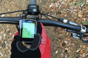 The map display allows for efficient navigation despite its size
